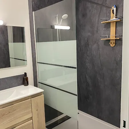 T3 Moderne Avec Balcon Terrasse Et Parking Gratuit Appartement Niort