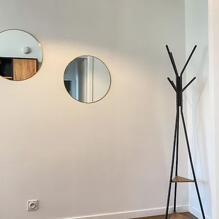 Appartement T3 Moderne Avec Balcon Terrasse Et Parking Gratuit Niort