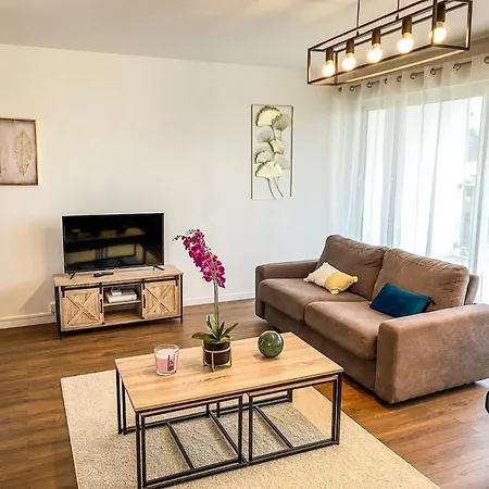 T3 Moderne Avec Balcon Terrasse Et Parking Gratuit Apartmán Niort