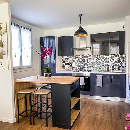 T3 Moderne Avec Balcon Terrasse Et Parking Gratuit Niort