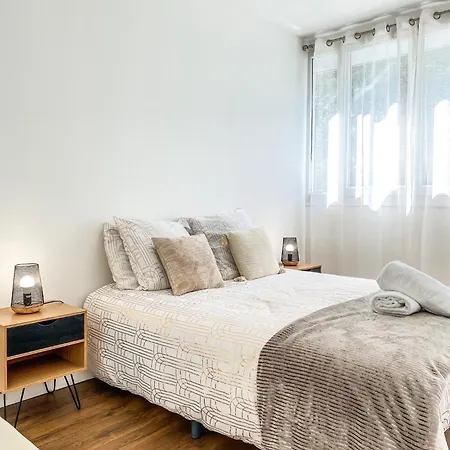 Apartament T3 Moderne Avec Balcon Terrasse Et Parking Gratuit Niort